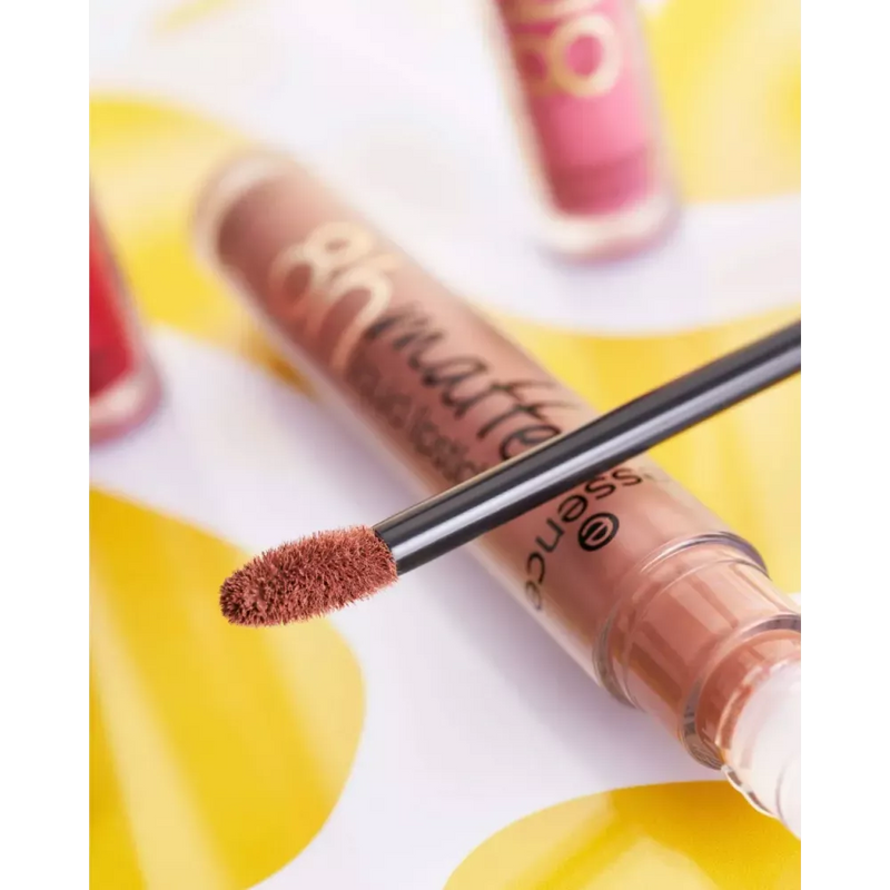 essence Lipstick Liquid 8h Matte 03 Zacht Beige, 2.5 ml
