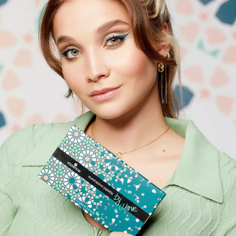 essence Oogschaduwpalette van Merve 01 Orient Meets Occident, 13.5 g