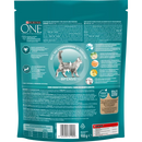 PURINA ONE Croquettes pour chat au saumon et aux céréales complètes, Adulte, 900 g