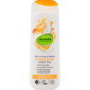 alverde NATURKOSMETIK Lotion pour le corps et sérum 2 en 1 Soin vitaminé, 250 ml