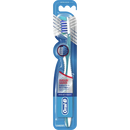 Oral-B Tandenborstel Pro-Expert CrossAction Allround Clean medium, 1 st.